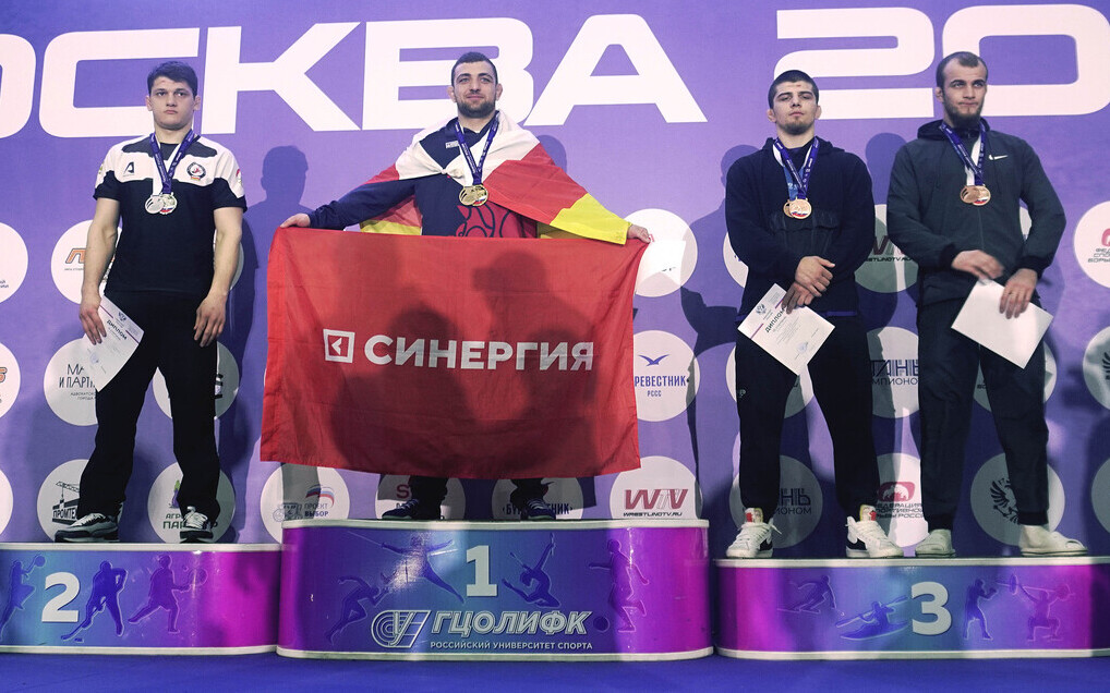 Три студента «Синергии» поедут на чемпионат мира по борьбе среди студентов в Бразилии